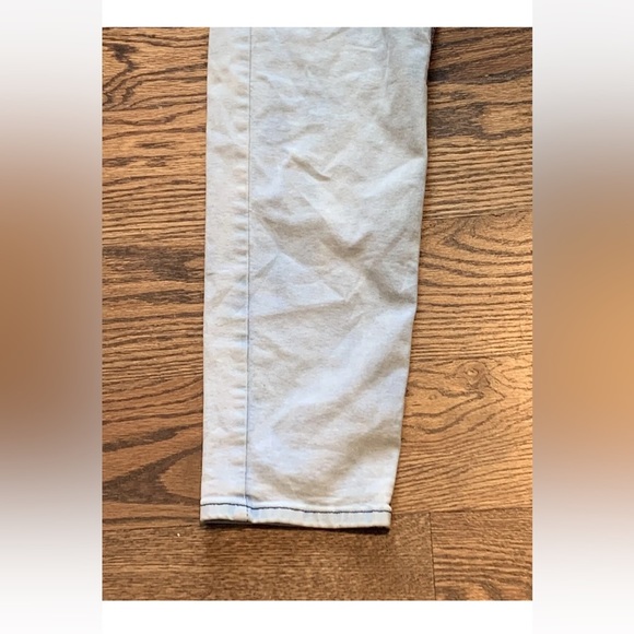 Velero Mens Lightwash Distressed Streetwear Blue Jeans, Size 40x32 - Picture 2 of 12